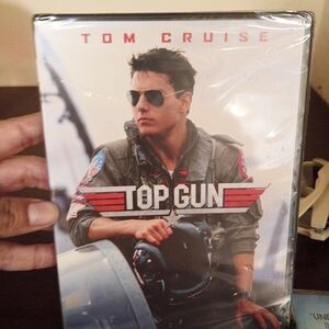Top Gun DVD — Tom Cruise — White, Red, Black